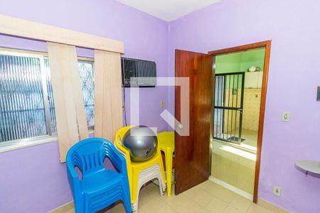 Casa à venda com 200m², 4 quartos e 3 vagasSala 2