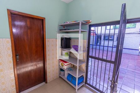 Casa à venda com 200m², 4 quartos e 3 vagasÁrea de Serviço