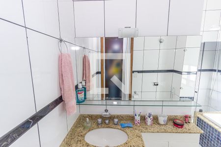 Casa à venda com 200m², 4 quartos e 3 vagasBanheiro da Suíte 1