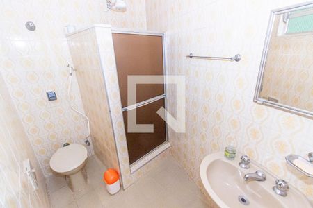 Casa à venda com 200m², 4 quartos e 3 vagasBanheiro 2