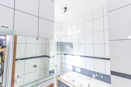 Casa à venda com 200m², 4 quartos e 3 vagasBanheiro da Suíte 1