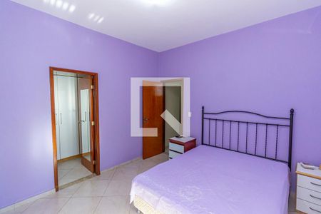 Casa à venda com 200m², 4 quartos e 3 vagasSuíte 1