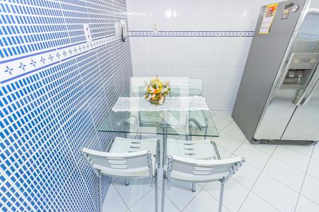 Casa à venda com 200m², 4 quartos e 3 vagasCozinha e Área de Serviço