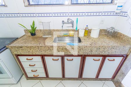 Casa à venda com 200m², 4 quartos e 3 vagasCozinha e Área de Serviço