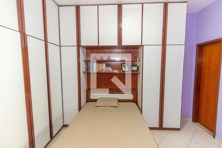 Casa à venda com 200m², 4 quartos e 3 vagasSuíte 3