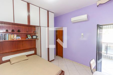 Casa à venda com 200m², 4 quartos e 3 vagasSuíte 3