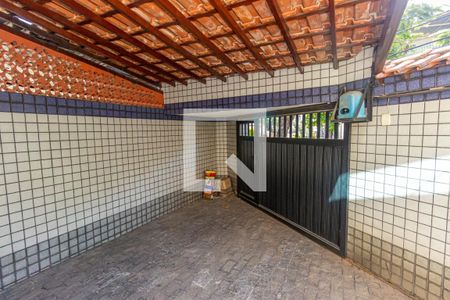 Casa à venda com 200m², 4 quartos e 3 vagasQuintal