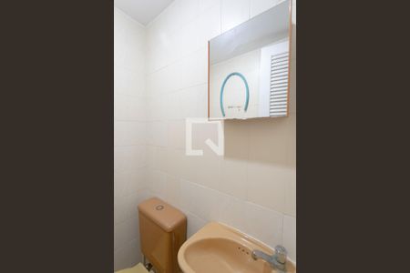 Apartamento à venda com 100m², 3 quartos e sem vagaBanheiro de Serviço