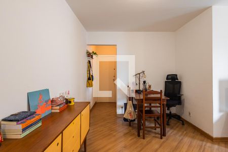 Sala de apartamento para alugar com 2 quartos, 70m² em Sumaré, São Paulo