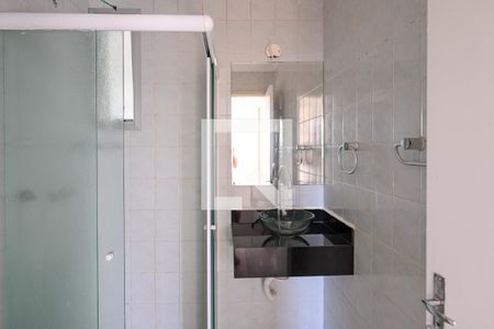Apartamento para alugar com 53m², 2 quartos e 2 vagas Apartamento para alugar com 53m², 2 quartos e 2 vagasBanheiro