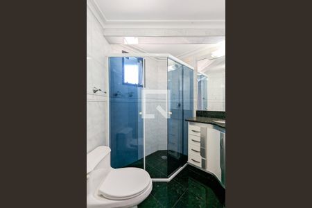 Apartamento à venda com 208m², 4 quartos e 1 vaga Apartamento à venda com 208m², 4 quartos e 1 vagaBanheiro da suíte 1