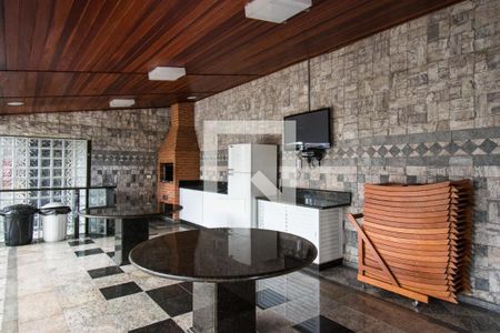 Apartamento à venda com 208m², 4 quartos e 1 vaga Apartamento à venda com 208m², 4 quartos e 1 vagaÁrea comum