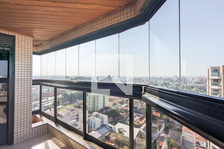 Apartamento à venda com 208m², 4 quartos e 1 vaga Apartamento à venda com 208m², 4 quartos e 1 vagaVaranda da suíte 3