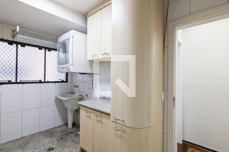 Apartamento à venda com 208m², 4 quartos e 1 vaga Apartamento à venda com 208m², 4 quartos e 1 vagaÁrea de serviço