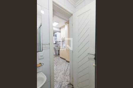 Apartamento à venda com 208m², 4 quartos e 1 vaga Apartamento à venda com 208m², 4 quartos e 1 vagaBanheiro de serviço