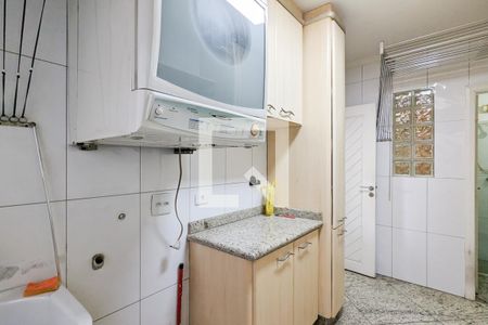Apartamento à venda com 208m², 4 quartos e 1 vaga Apartamento à venda com 208m², 4 quartos e 1 vagaÁrea de serviço