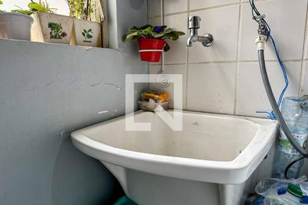 Apartamento à venda com 58m², 3 quartos e 1 vaga Apartamento à venda com 58m², 3 quartos e 1 vagaÁrea de Serviço