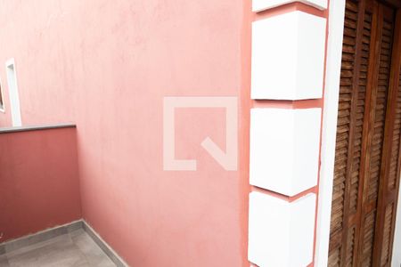 Casa à venda com 122m², 3 quartos e 2 vagas Casa à venda com 122m², 3 quartos e 2 vagasVaranda