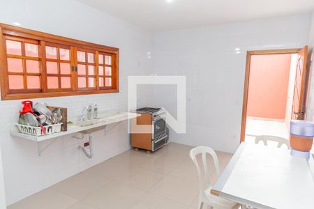 Casa à venda com 122m², 3 quartos e 2 vagas Casa à venda com 122m², 3 quartos e 2 vagasCozinha