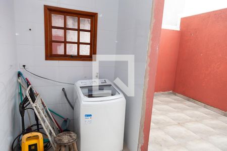 Casa à venda com 122m², 3 quartos e 2 vagas Casa à venda com 122m², 3 quartos e 2 vagasÁrea de Serviço