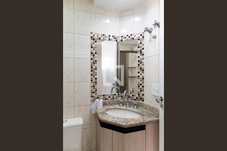 Apartamento à venda com 80m², 3 quartos e 2 vagas Apartamento à venda com 80m², 3 quartos e 2 vagasBanheiro da Suíte 2