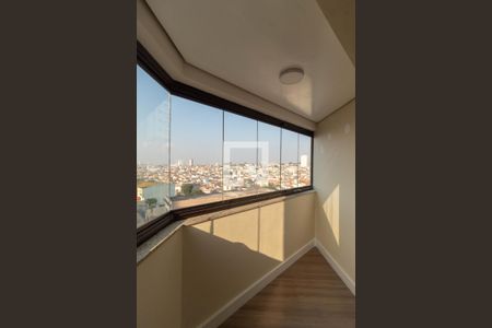 Apartamento à venda com 80m², 3 quartos e 2 vagas Apartamento à venda com 80m², 3 quartos e 2 vagasVaranda