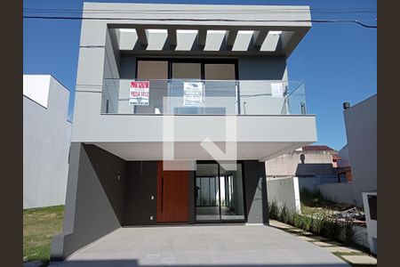 Casa de condomínio à venda com 203m², 3 quartos e 2 vagas Casa de condomínio à venda com 203m², 3 quartos e 2 vagasFachada