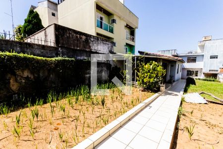 Casa para alugar com 200m², 3 quartos e 6 vagas Casa para alugar com 200m², 3 quartos e 6 vagasQuintal