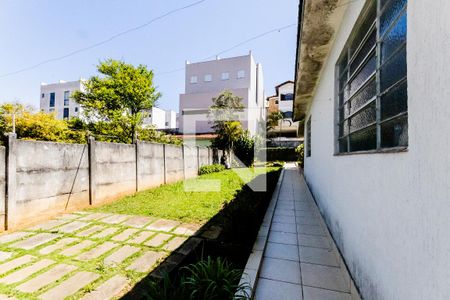Casa para alugar com 200m², 3 quartos e 6 vagas Casa para alugar com 200m², 3 quartos e 6 vagasQuintal