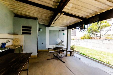 Casa para alugar com 200m², 3 quartos e 6 vagas Casa para alugar com 200m², 3 quartos e 6 vagasQuintal