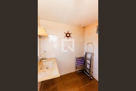 Casa para alugar com 200m², 3 quartos e 6 vagas Casa para alugar com 200m², 3 quartos e 6 vagasÁrea de Serviço 2