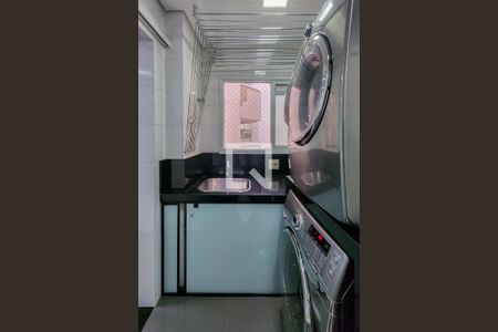 Apartamento à venda com 107m², 3 quartos e 4 vagas Apartamento à venda com 107m², 3 quartos e 4 vagasÁrea de Serviço