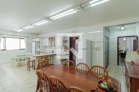 Casa à venda com 350m², 4 quartos e 5 vagasCozinha