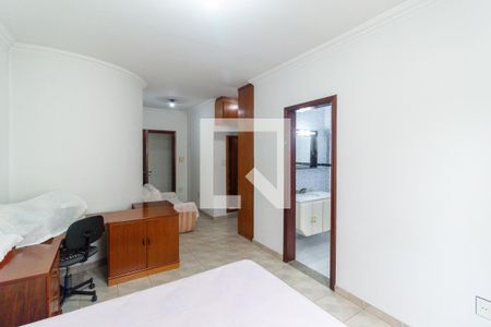 Casa à venda com 350m², 4 quartos e 5 vagasQuarto 2