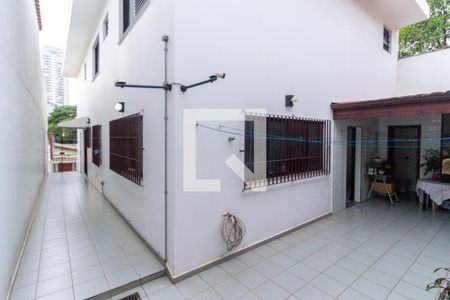 Casa à venda com 350m², 4 quartos e 5 vagasQuintal