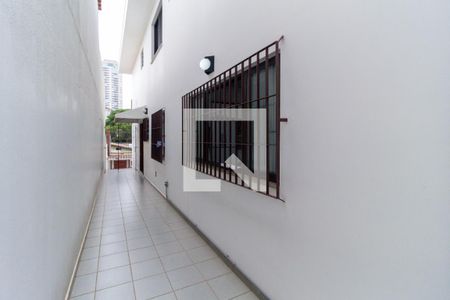 Casa à venda com 350m², 4 quartos e 5 vagasEntrada