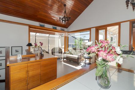 Apartamento à venda com 208m², 3 quartos e 2 vagas Apartamento à venda com 208m², 3 quartos e 2 vagasSalão segundo piso