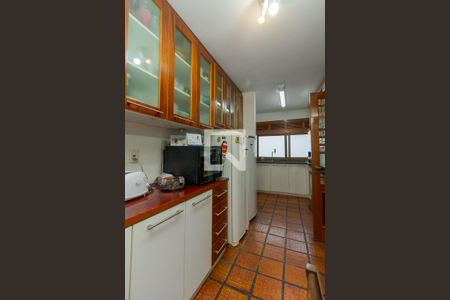 Apartamento à venda com 208m², 3 quartos e 2 vagas Apartamento à venda com 208m², 3 quartos e 2 vagasCozinha