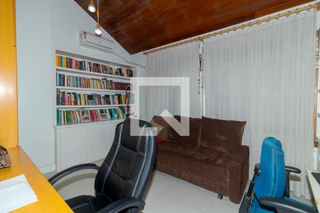 Apartamento à venda com 208m², 3 quartos e 2 vagas Apartamento à venda com 208m², 3 quartos e 2 vagasEscritório