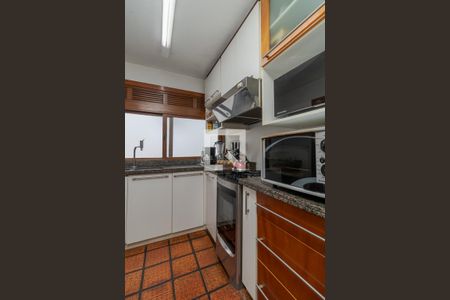 Apartamento à venda com 208m², 3 quartos e 2 vagas Apartamento à venda com 208m², 3 quartos e 2 vagasCozinha