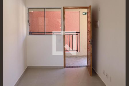 Sala de kitnet/studio para alugar com 2 quartos, 42m² em Cidade Líder, São Paulo