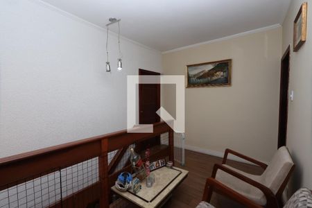 Casa à venda com 266m², 4 quartos e 2 vagas Casa à venda com 266m², 4 quartos e 2 vagasSala íntima