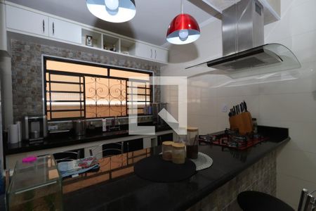Casa à venda com 266m², 4 quartos e 2 vagas Casa à venda com 266m², 4 quartos e 2 vagasCopa/Cozinha