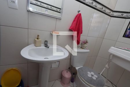 Casa à venda com 266m², 4 quartos e 2 vagas Casa à venda com 266m², 4 quartos e 2 vagasBanheiro da Suíte 2