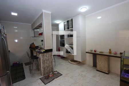 Casa à venda com 266m², 4 quartos e 2 vagas Casa à venda com 266m², 4 quartos e 2 vagasCopa/Cozinha