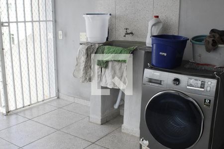 Casa à venda com 340m², 3 quartos e NaN vagasDetalhe