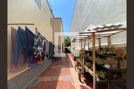 Casa à venda com 400m², 4 quartos e 2 vagas Casa à venda com 400m², 4 quartos e 2 vagasÁrea comum/garagem - Casa 3