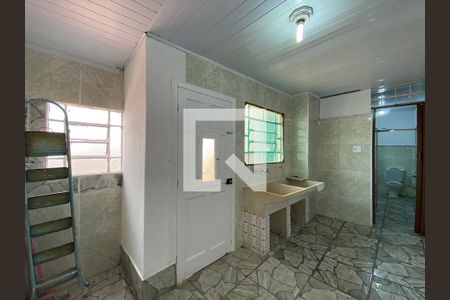 Casa à venda com 400m², 4 quartos e 2 vagas Casa à venda com 400m², 4 quartos e 2 vagasÁrea de Serviço - Casa 1