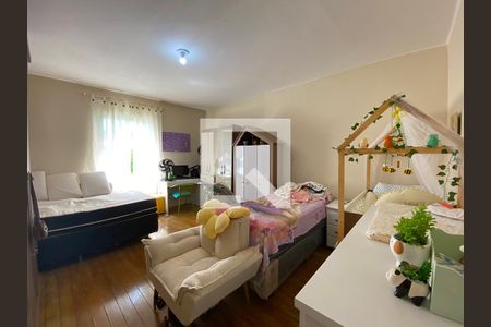 Casa à venda com 400m², 4 quartos e 2 vagas Casa à venda com 400m², 4 quartos e 2 vagasSala/quarto - Casa 2