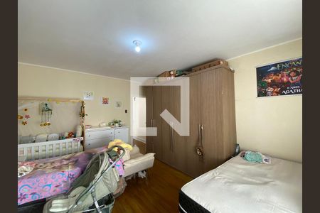 Casa à venda com 400m², 4 quartos e 2 vagas Casa à venda com 400m², 4 quartos e 2 vagasSala/quarto - Casa 2